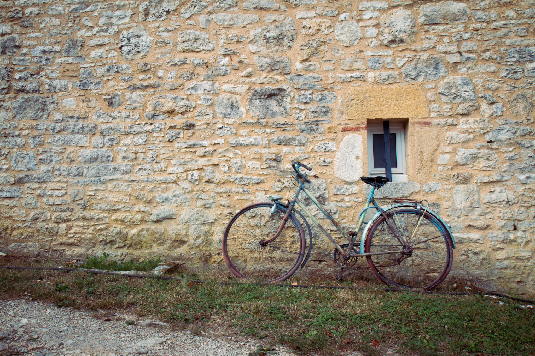 Old bike against wall