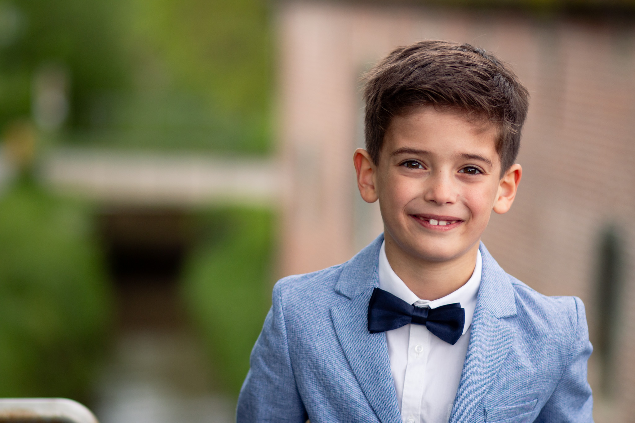 Communie jongen, watermolen